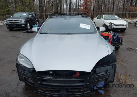 2015 Tesla Model S 70D/85D/P85D z USA, uszkodzony, nr VIN 5YJSA1H29FFP78468